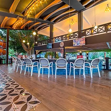 Justiniano Club Alanya 4* Okurcalar