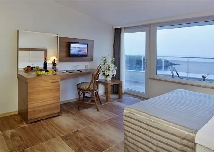 Курортный комплекс Justiniano Club Alanya