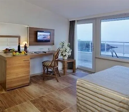 Justiniano Club Alanya Resort Okurcalar