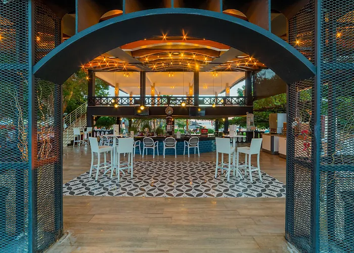 Justiniano Club Semesteranläggning (resort) 4*
